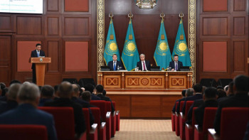 Фотография к новости: Алтай Көлгінов елімізде қанша адам төмен жалақы алатынын айтты