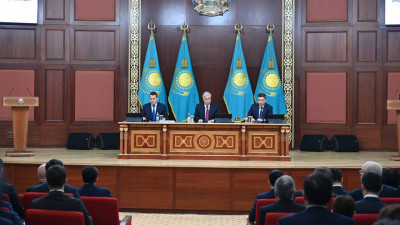 Бізге оңай болмайды. Тоқаев жұмысқа жұмыла кірісу керегін айтты