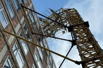 Фотография к новости: Астанада құрылыс алаңында кран құлады