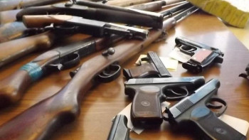 Фотография к новости: Елордалық полицейлер халықтан қару сатып алу акциясын жалғастырып жатыр