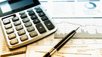 Фотография к новости: Мәжіліске кедендік баждарды, салықтарды төлеуге қатысты заң жобасы таныстырылды