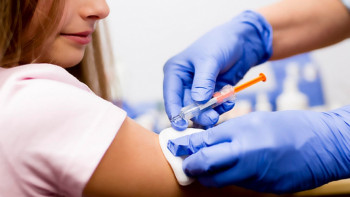 Фотография к новости: Жыл сайын екпе егу арқылы 2-3 млн адамның өмірін сақтап қалуға болады - ДСМ