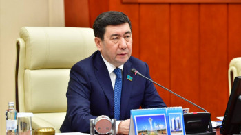 Фотография к новости: Өткір мәселелерге жауапкершілікпен үн қата білуіміз керек – Ерлан Қошанов