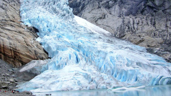 Фотография к новости: Норвегиядағы мұздықтар еріп жатыр