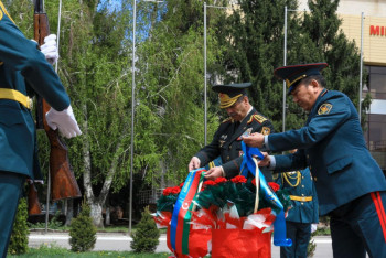 Фотография к новости: Әзербайжан делегациясы Алматыдағы жоғары әскери оқу орнына барды