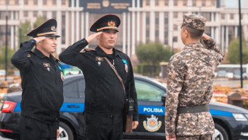Фотография к новости: Әскери полиция кәсіби мерекесін атап өтіп жатыр