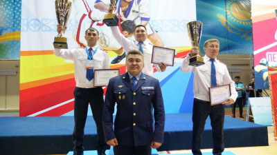 СҚО-да қазақ күресінен ІІМ-нің республикалық спартакиадасы өтті