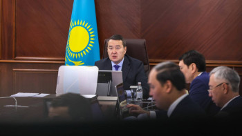 Фотография к новости: Смайылов Мусинге интернет сапасына қатысты бірқатар тапсырма берді