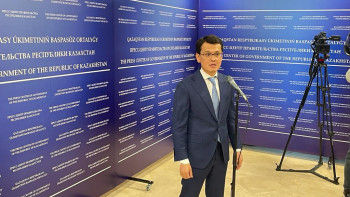 Фотография к новости: Мусин неге ауылдарда интернет сапасы нашар болғанын түсіндірді