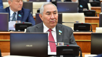 Фотография к новости: Не ақша жоқ, не мал жоқ. Дайрабаев ресейлік компанияға алданған фермерлер мәселесін көтерді