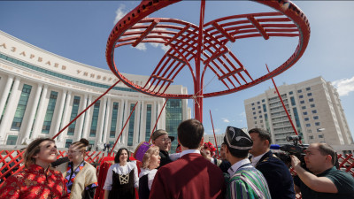 «Бір шаңырақ астында». Елордада ерекше киіз үй құрылды