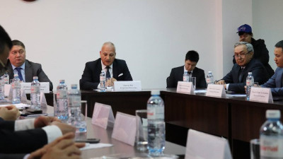 Алматыда авиациялық қауіпсіздік жөніндегі үйлестіру тобының отырысы өтіп жатыр
