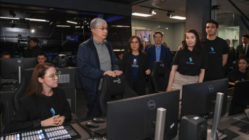 Фотография к новости: Мемлекет басшысы «Jibek Joly» телеарнасына барды