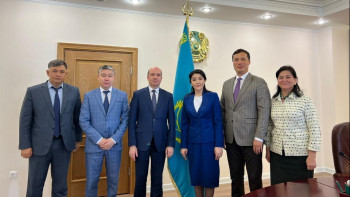 Фотография к новости: 3 жасар балаға бірегей операция жасалады