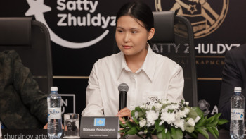 Фотография к новости: Бибісара Асаубаева әлемдік блиц рейтингінің үздік бестігіне енді