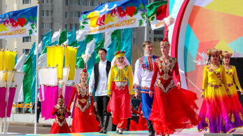 Фотография к новости: Премьер-министр Қазақстан халқының бірлігі күнімен құттықтады