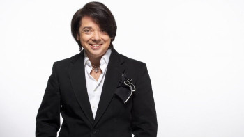 Фотография к новости: Модельер Валентин Юдашкин қайтыс болды