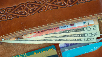 Фотография к новости: Сәуір айында 3 млрд АҚШ долларына сауда-саттық жасалды