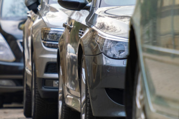 Фотография к новости: Қазақстанда 100 мыңнан астам шетелдік автокөлік заңдастырылды