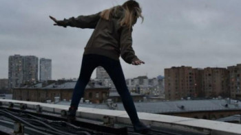 Фотография к новости: Ақтауда жасөспірім 6-қабаттан секіріп кетті