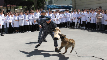 Фотография к новости: Жамбылдық полицейлер нашақорлыққа қарсы акция өткізді