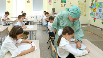 Фотография к новости: Педагогтерге 100 мыңнан астам әдістемелік құрал қолжетімді болады