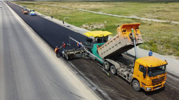 Фотография к новости: Елде жол құрылысы маусымы басталды