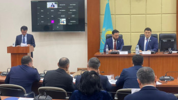 Фотография к новости: Депутат: Құмар ойындарының жұмысын тоқтату керек