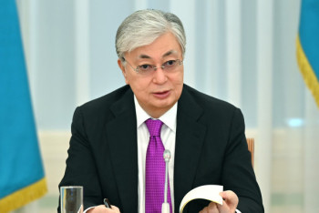 Фотография к новости: Президент: Әскери қызметшілерге жақсы жалақы төленуі керек