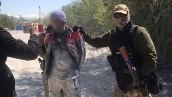 Фотография к новости: Текеліде арнайы операция кезінде есірткі сатушылар тобы ұсталды