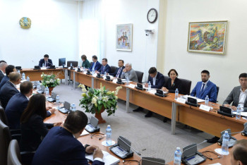 Фотография к новости: Мәжілісте жаңа Салық кодексінің жобасы талқыланды