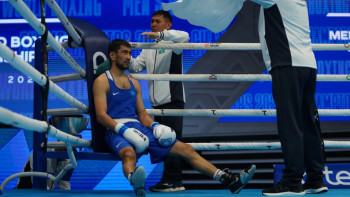 Фотография к новости: Бокстан әлем чемпионаты. Асланбек Шымбергенов алғашқы жекпе-жегінде жеңді