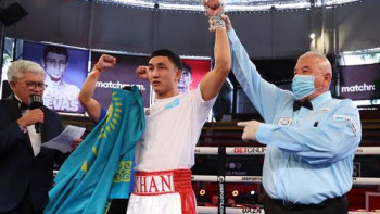 Фотография к новости: Әбілхан Аманқұл мексикалық қарсыласын нокаутпен жеңді