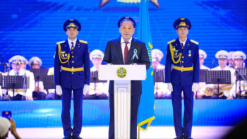 Фотография к новости: Тоғжанов: Қарулы Күштер - бейбітшілік пен тұрақтылықты қамтамасыз етудің кепілі