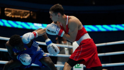 Бокстан ӘЧ: бүгін үш боксшы сынға түседі