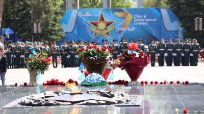 Алматыда Отан қорғаушыларға құрмет көрсетілді