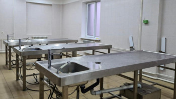 Фотография к новости: Мәйітхана қызметкері халықтан заңсыз 100 мың теңге алып келген