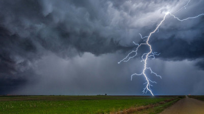 Найзағай, өрт қаупі. 11 өңірде ауа райына байланысты ескерту жарияланды