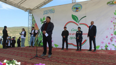 Сиверс алмасының гүлденуіне арналған этно фестивалі өтті