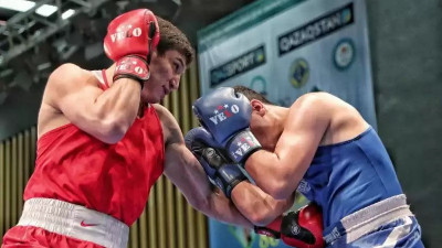 Бокстан ӘЧ: Сағындық Тоғамбай жарыс жолынан шығып қалды