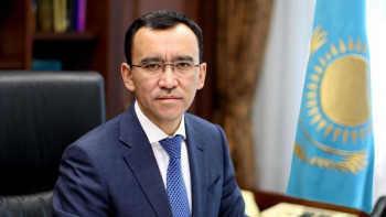 Фотография к новости: Мәулен Әшімбаев: Аталарымыз бен әкелеріміздің қайсарлығын ешқашан ұмытпаймыз