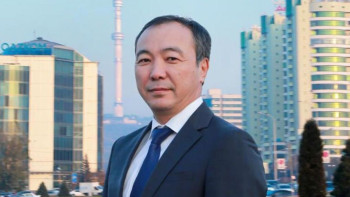 Фотография к новости: Қазақстан мен Қытай арасындағы визалық режимге қатысты мәслихат депутаты пікір білдірді