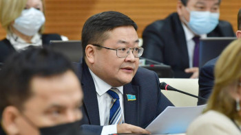 Фотография к новости: «Бір рет кешіруге болады». Сарым журналистерді жануарға теңеген әріптесі туралы