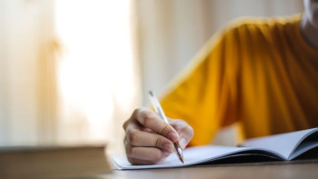 Фотография к новости: 300-ден астам колледж аттестаттаудан өтпеді