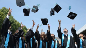 Фотография к новости: Еліміздің студенттері Гонконгте грант арқылы оқуға мүмкіндік алады