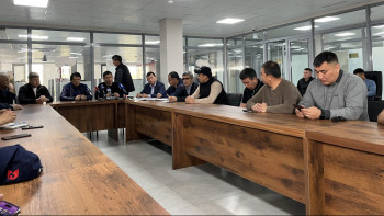 Фотография к новости: Шымкенттегі жол апаты: Жүргізуші автобустың қол тежегішін тартқан-тартпағанын тергеу анықтайды