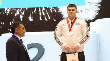 Фотография к новости: Ауыр атлетика: құрама қоржынына 1 күміс, 1 қола жүлде қосылды