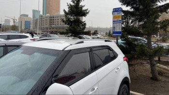 Фотография к новости: 100 теңге төлемесе, 10 мың теңге төлеуге мәжбүр. Депутат автотұрақ жүйесін сынға алды