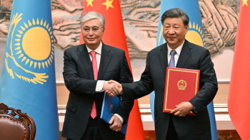 Фотография к новости: Си Цзиньпин: Екі ел қытай-қазақ қатынастарының «алтын 30 жылдығына» қадам басты