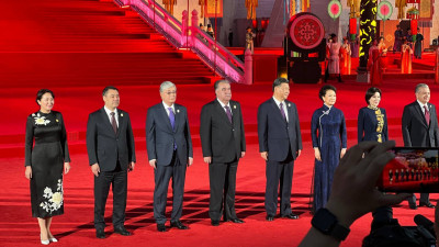 Си Цзиньпин Орталық Азия президенттерін салтанатты түрде қарсы алды